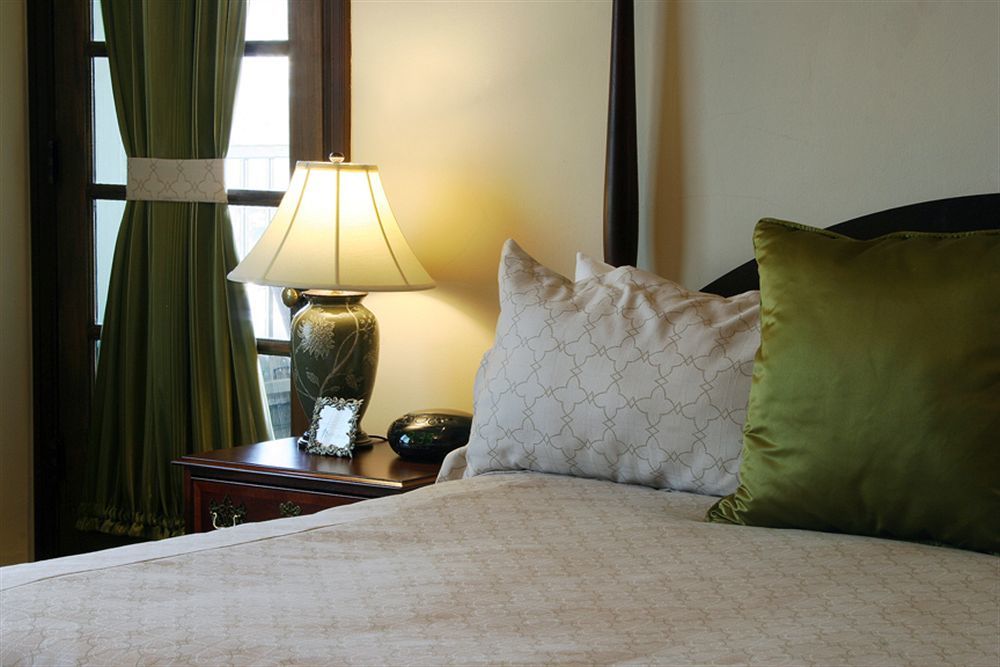 Hotel Baker Saint Charles Exterior foto